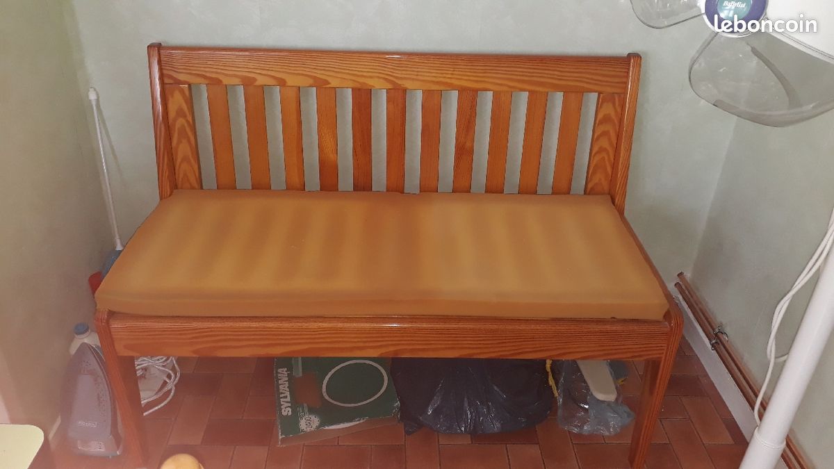 Banquette en pin massif (image 1)