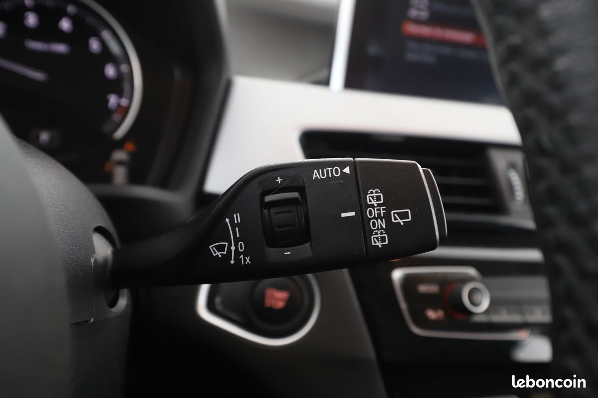 BMW X1 xDrive25e Business Design BVA6 220 ch (image 18)