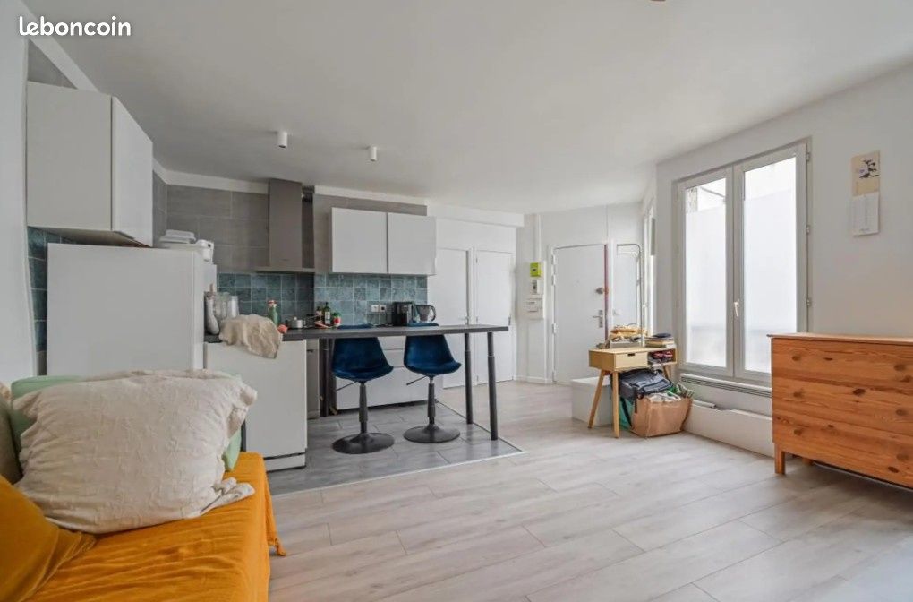 Appartement 2 pièces 43 m² · à Paris · 43 m² · 325 000 €