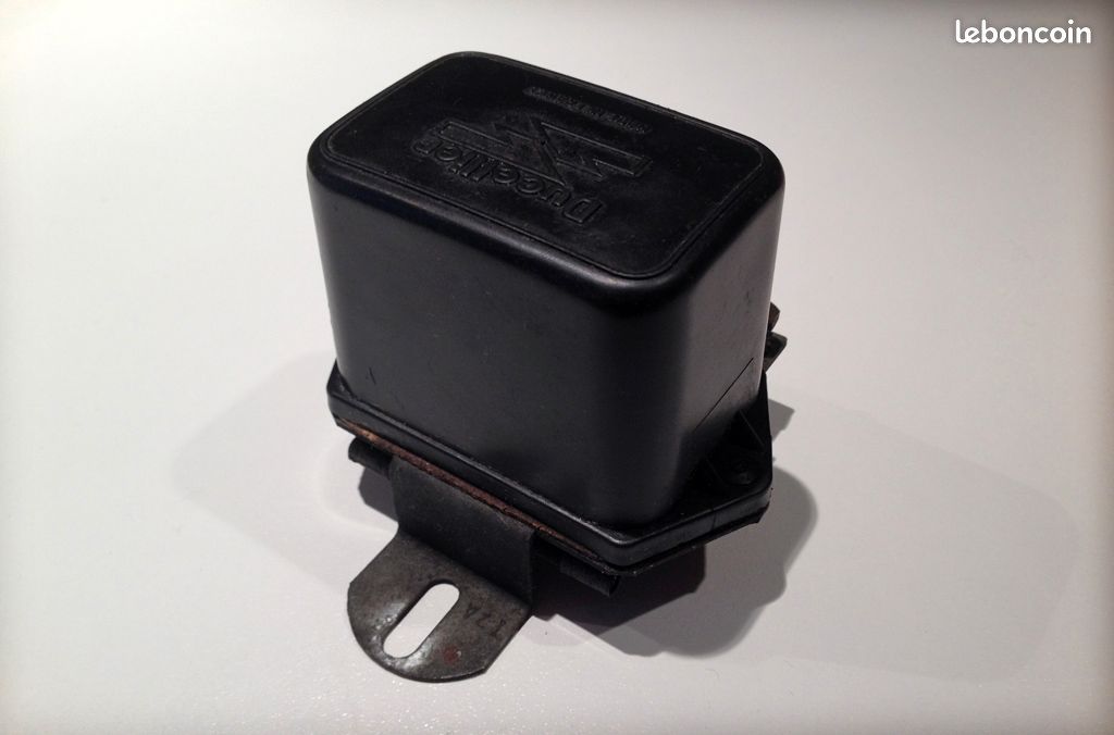 Régulateur de tension alternateur pour 504cc (image 1)