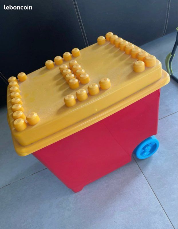 Caisse de Mega bloks (image 1)