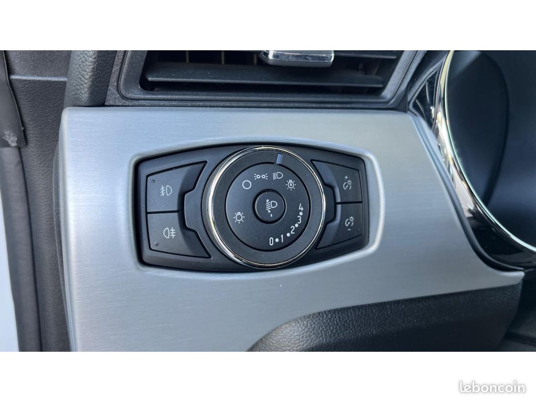 FORD MUSTANG Fastback 2.3 EcoBoost 317 COUPE - ENTRETIENS FORD / SIEGES CHAUFFANTS ET VENTILES / CAMERA DE RECUL (image 17)