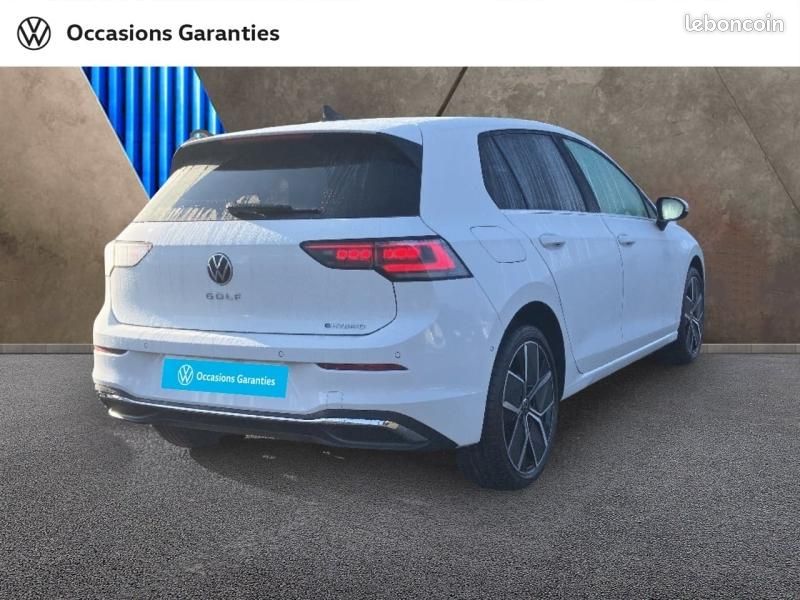 Volkswagen Golf 1.5 eHybrid 204ch Style DSG6 (image 11)