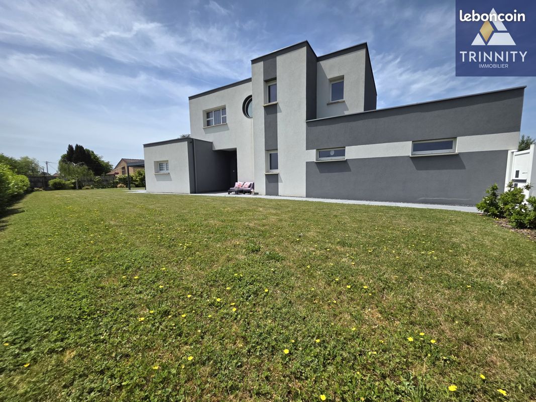 Maison 7 pièces 146 m² · à Chavannes-sur-l'Étang · 146 m² · 412 000 €