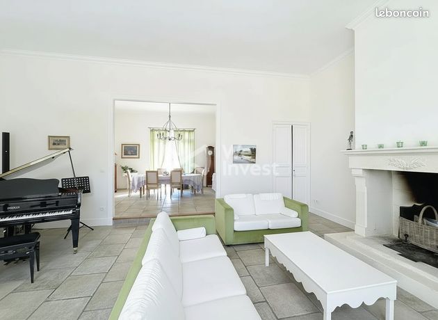 Propriété 11 pièces 278 m² — 18