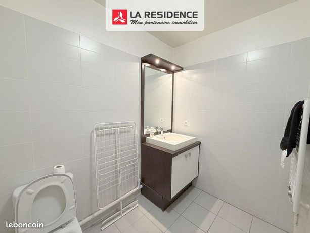 https://img.leboncoin.fr/api/v1/lbcpb1/images/2b/d7/2c/2bd72c5dd74fc9d5b0b4a40db6ae49e01d89d61f.jpg?rule=ad-image