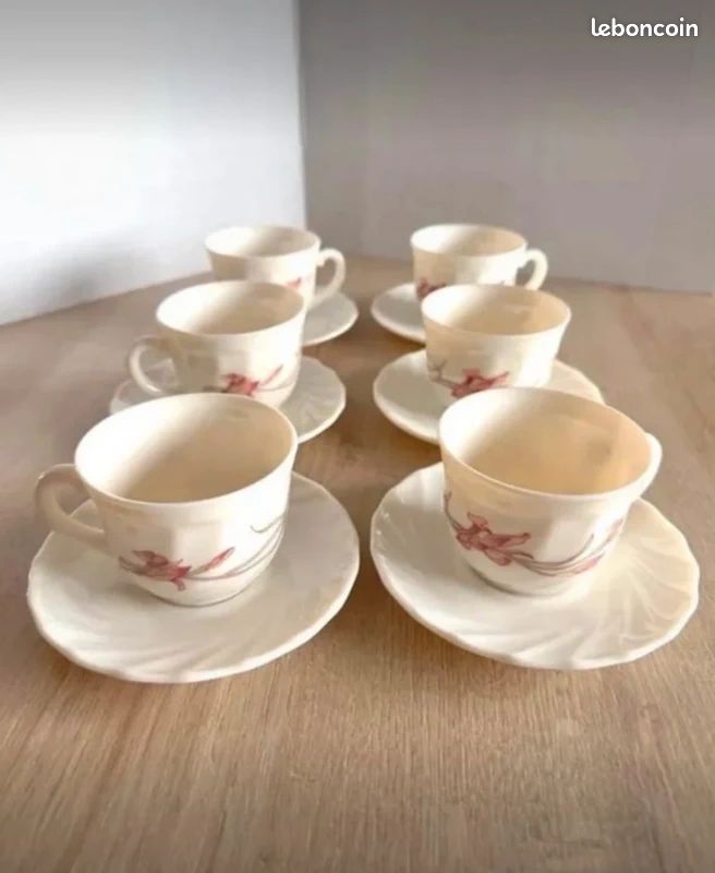 6 tasses à café et soucoupes Arcopal (image 3)