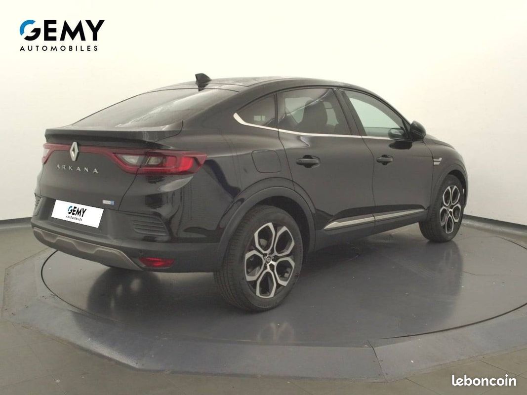 RENAULT Arkana E-Tech 145 - 21B Intens (image 18)
