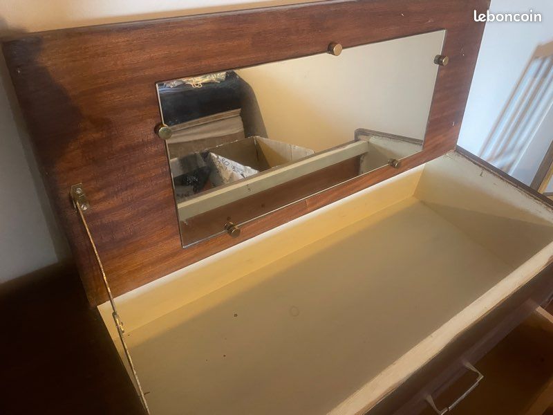 Commode en bois massif fabrication ardéchoise par menuisier 1970 très originale (image 3)