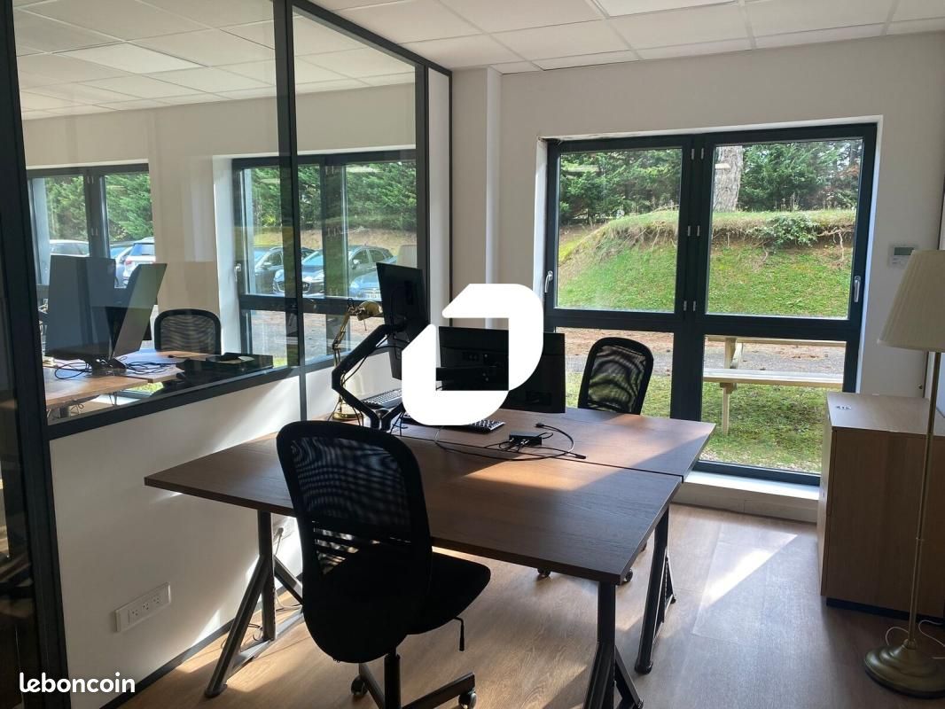 Bureaux 205 m² (image 1)