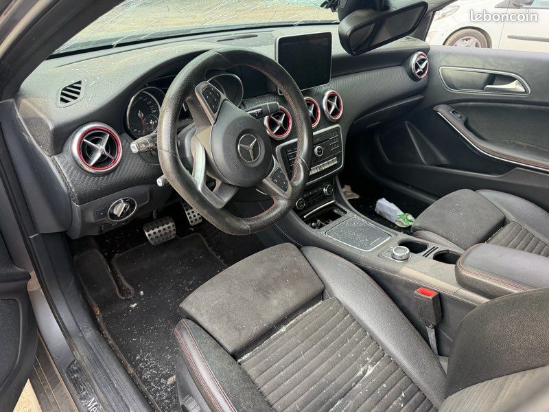 Classe A180d accidentée (image 2)