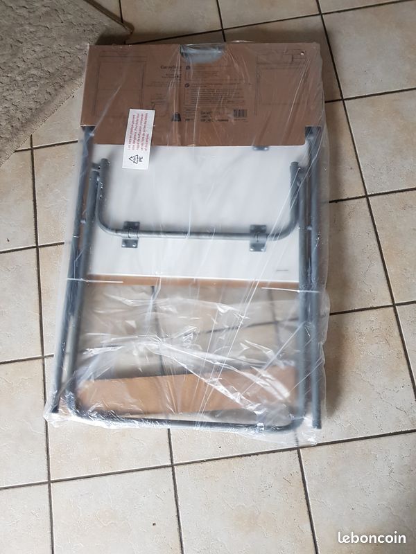 Bureau pliant (image 1)