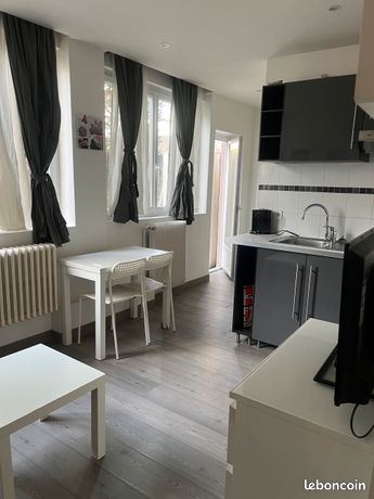 Studio avec terrasse à louer