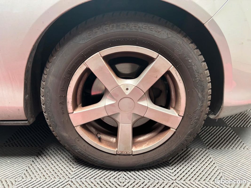 Ford B-MAX B-MAX 1.0 EcoBoost 120 S&S (image 10)