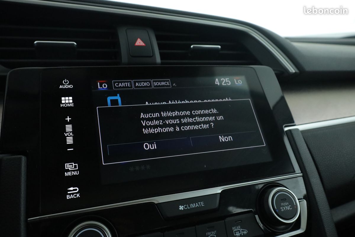 Honda Civic 1.6 i-DTEC Exclusive AT 4P 120 ch (image 20)