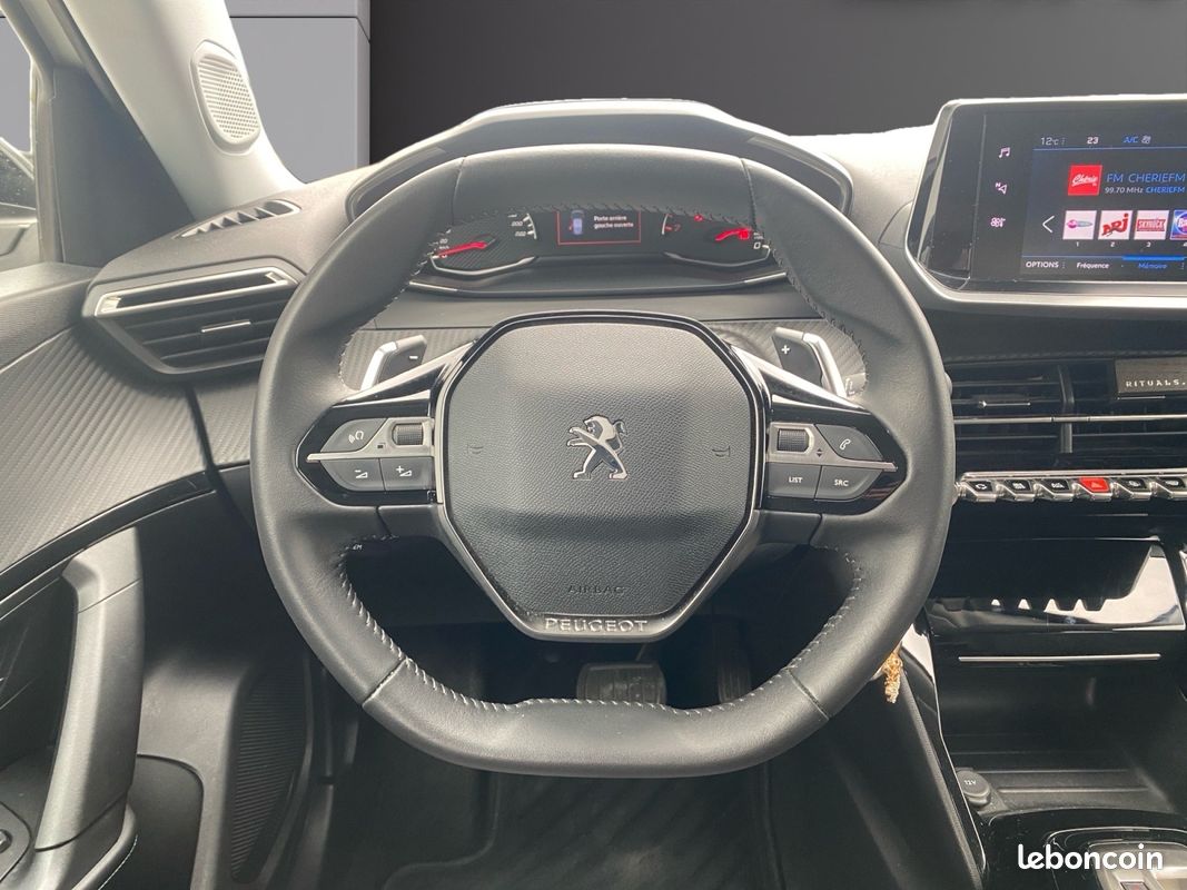 PEUGEOT 2008 1.5 BLUE HDI 130 ALLURE PACK EAT8 Radar Arrière Régulateur de vitesse Navigation Garantie 12 mois (image 10)