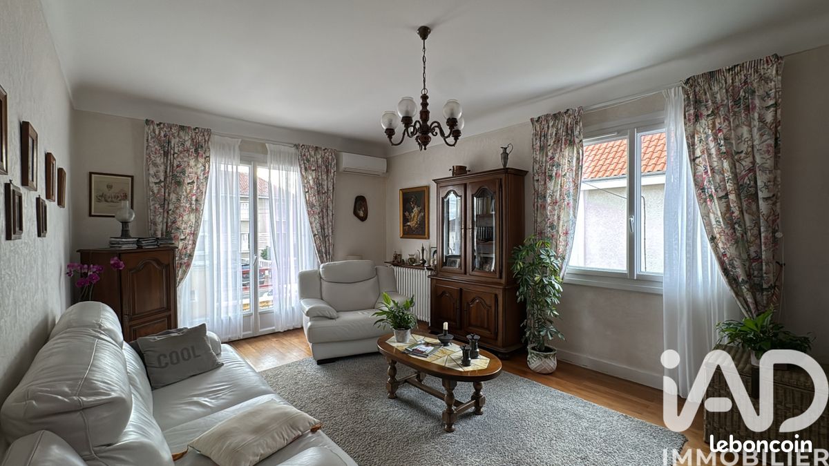Maison 5 pièces 190 m² · à Châtellerault · 190 m² · 183 000 €
