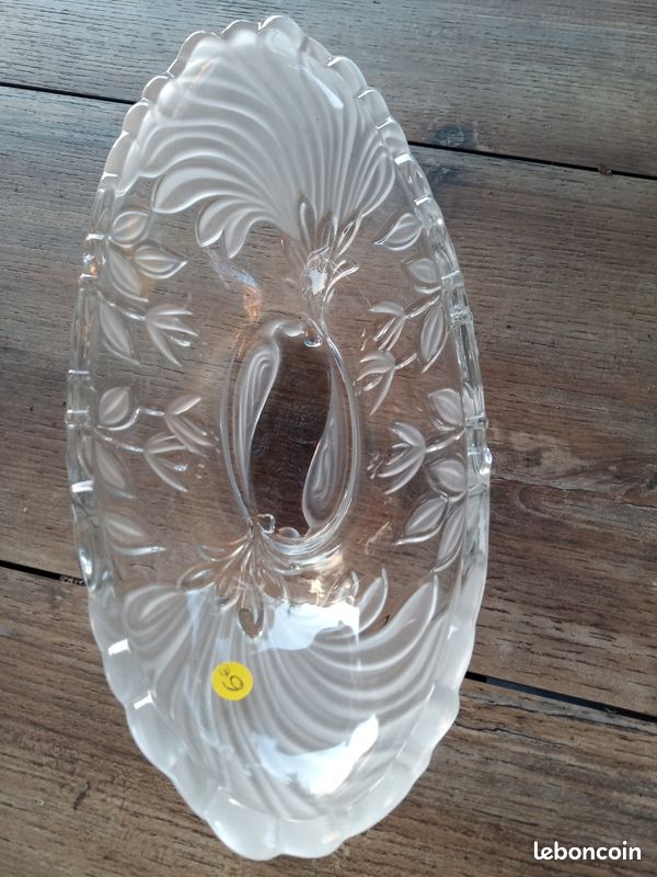 COUPE à FRUITS OVALE en VERRE CRISTALIN CISELÉ (image 8)
