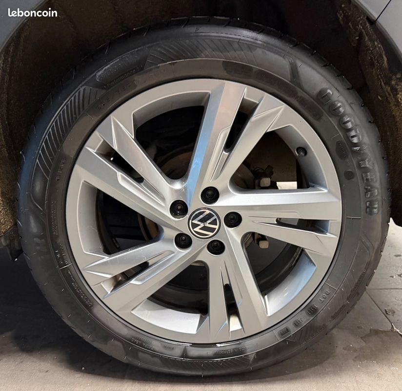 VOLKSWAGEN TAIGO 1.0 TSI 110ch R LINE DSG7 (image 21)