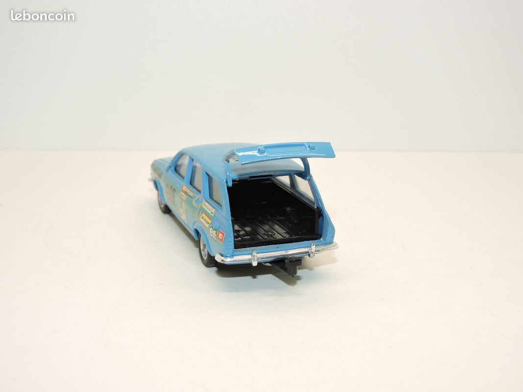 Solido 1/43 - Coffret Touring Renault 12 Break + 5 Alpine Course N°618
