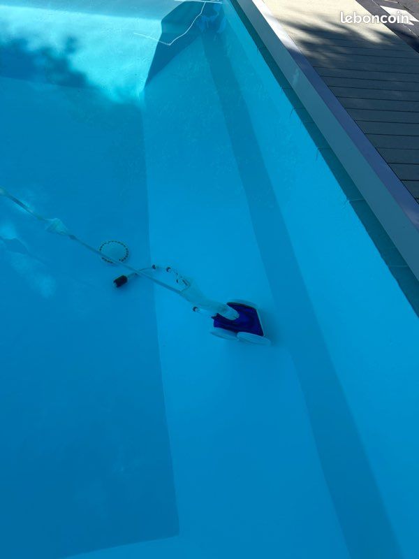Robot nettoyant piscine Polaris 380 (image 3)