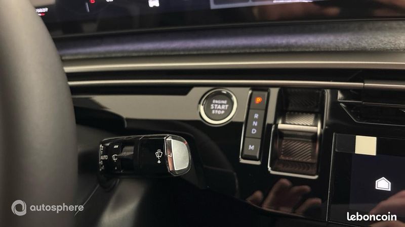 Peugeot 3008 1.2 Hybrid 136ch Allure e-DCS6 (image 24)
