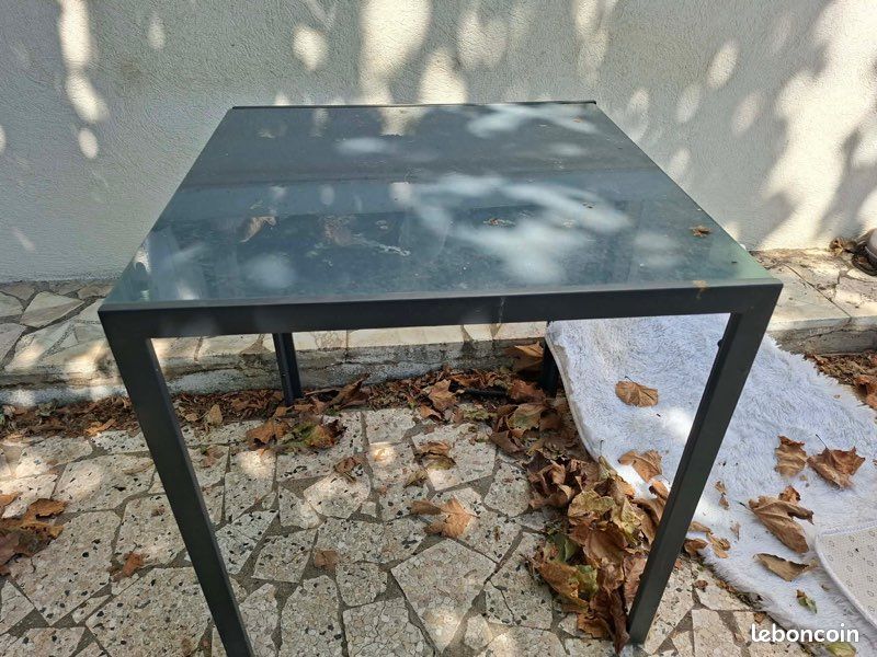 Table et chaises (image 2)