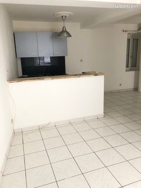 Appartement 2 pièces 29 m² · à Saint-Jean-Bonnefonds · 29 m² · 335 €/mois