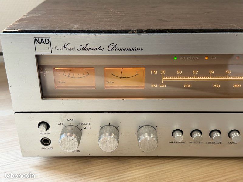 Ampli tuner vintage NAD 7030 de 1977 (image 2)