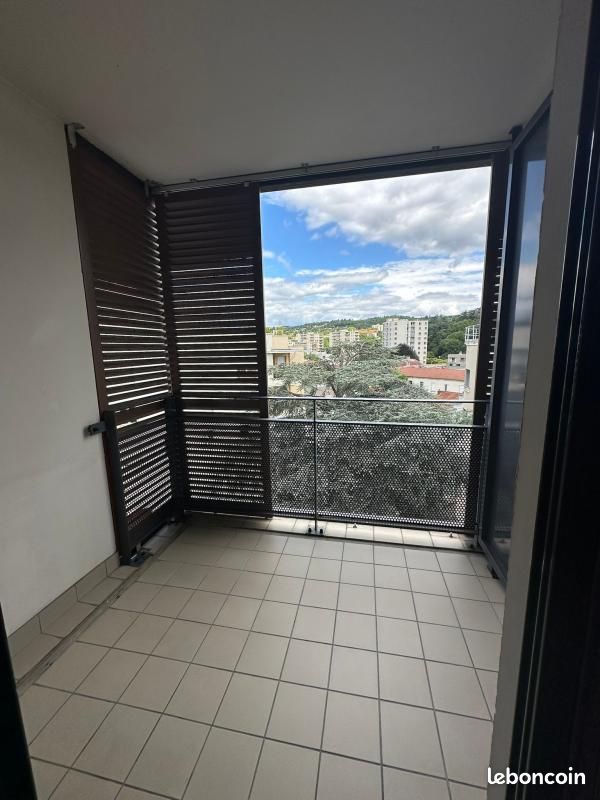 Appartement a louer oullins-pierre-benite - 2 pièce(s) - 39 m2 - Surfyn