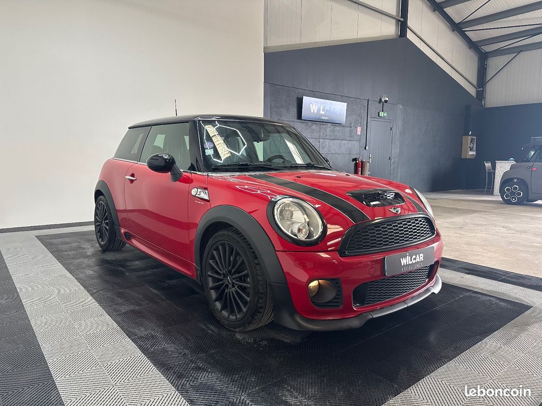 MINI HATCH R56 184 ch Cooper S + SIEGES RECARO + PACK JCW (image 4)