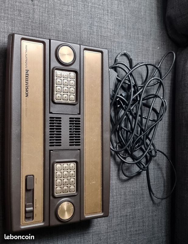 Mattel intellivision (image 1)