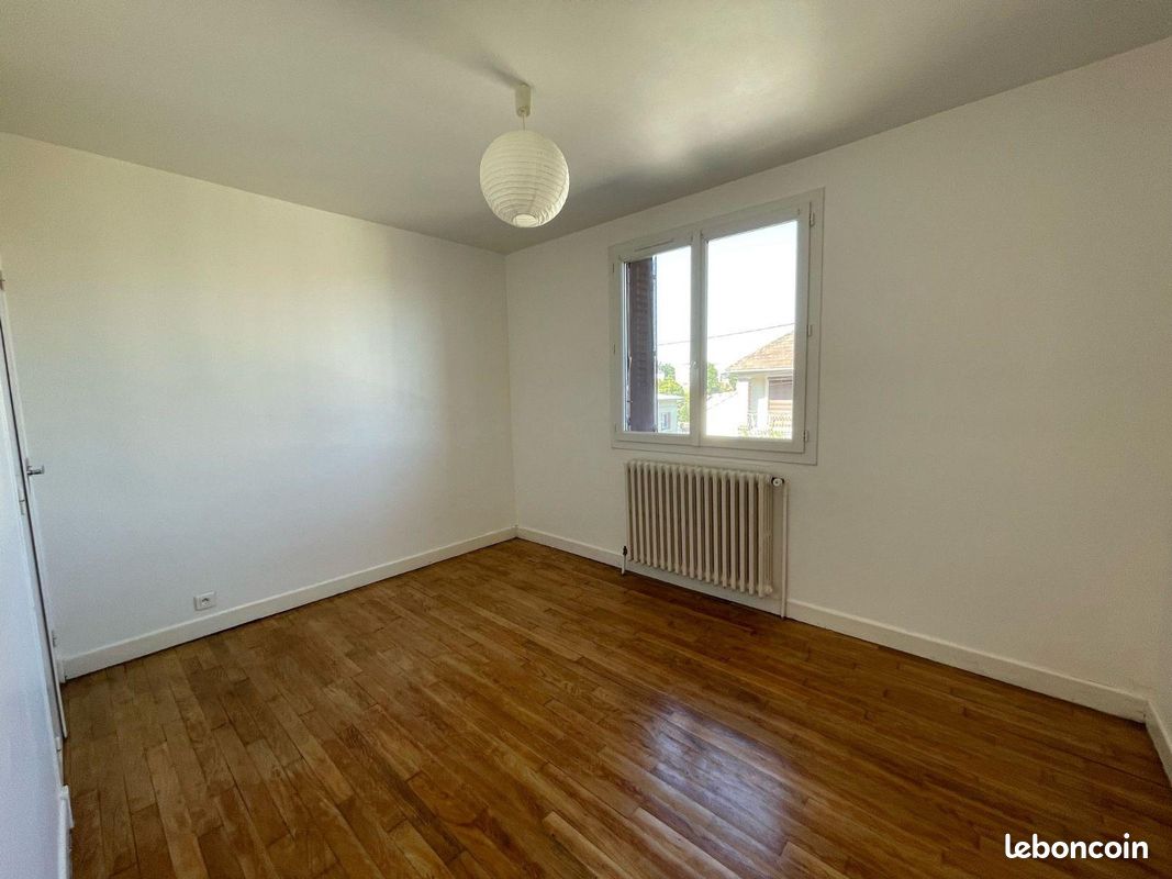 Maison 3 pièces 87 m² - Ussel 19200 (image principale 3)