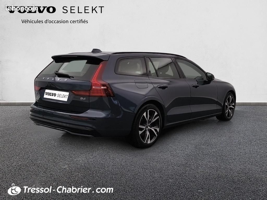 Volvo V60 B4 197 ch DCT7 Ultra Style Dark (image 2)