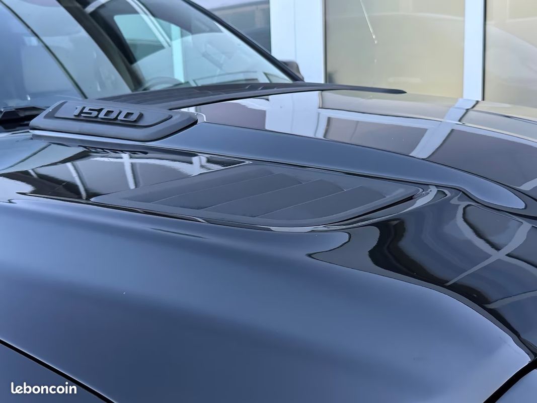 Dodge RAM 1500 Limited 5.7 HEMI eTorque 401 ch 4x4 – Pano – Harman Kardon – 360° – E-Step (image 16)