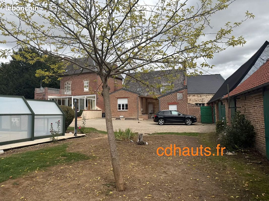 Maison 17 pièces 410 m² · à Marle · 410 m² · 313 000 €