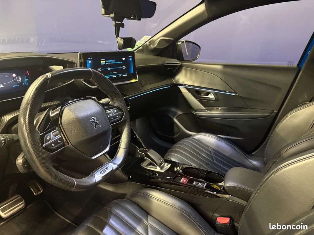 PEUGEOT 208 1.2 130ch GT - 2021 - CarPlay - Suivi complet - Boîte auto -Sièges électrique/Chauffant/Massant (image 26)