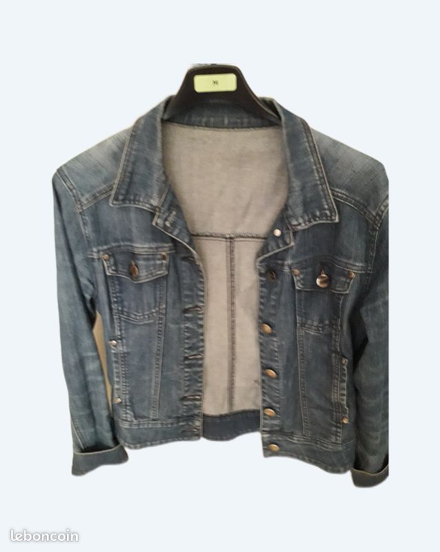 Vend veste en jean Vêtements