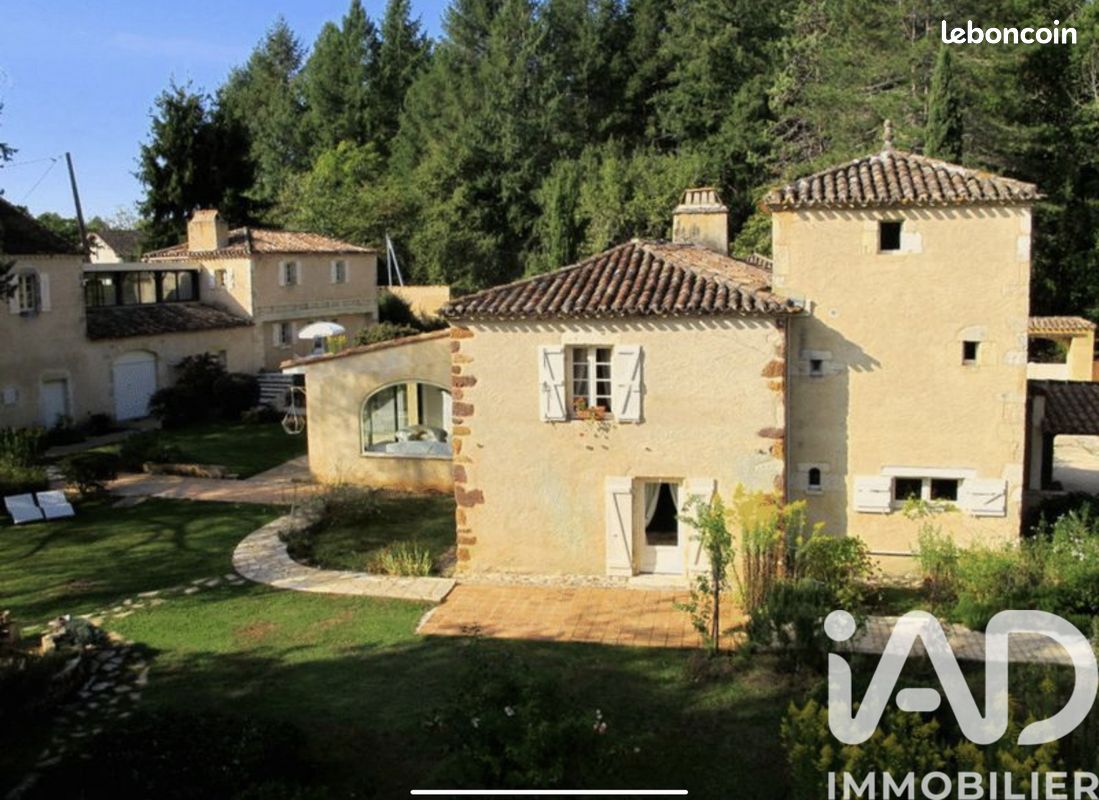 Propriété 10 pièces 305 m² (image 11)