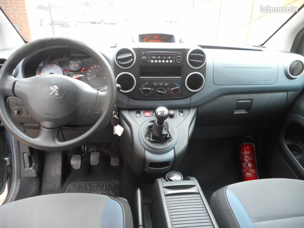 Peugeot partner tepee 1.6l essence (image 4)