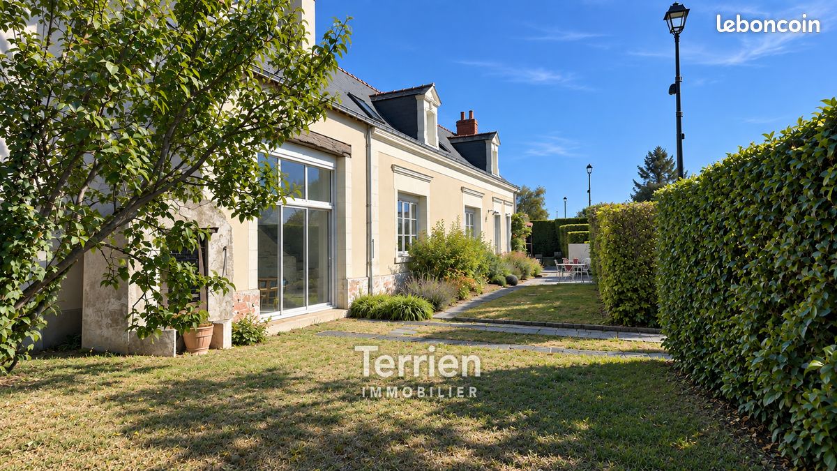 Maison 7 pièces 217 m² · à Sarrigné · 217 m² · 585 000 €