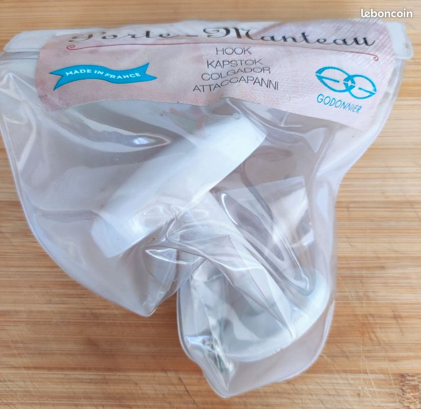 Patère porte manteau en poxy blanc (image 1)