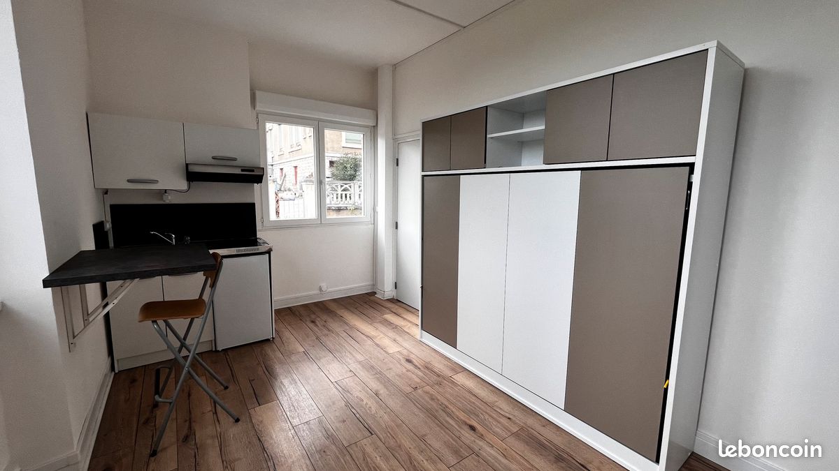 Appartement 1 pièce 15 m² · à Port-Lesney · 15 m² · 350 €/mois