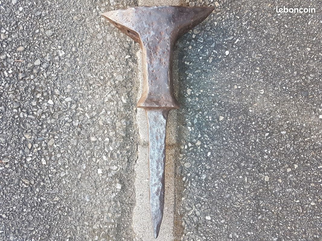 MARTEAU OUTIL ANCIEN de carrossier tolier ferblantier forge forgeron A6