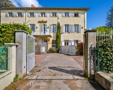 Maison 990 000 € - 224 m²