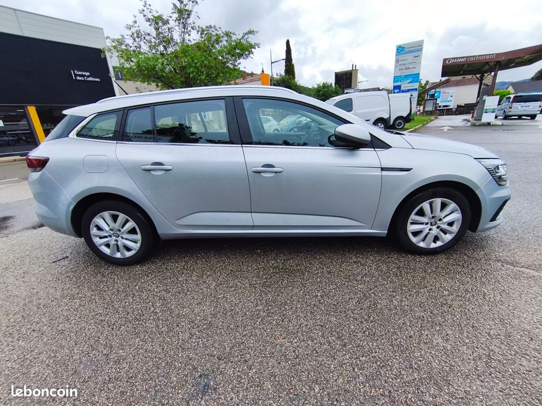 Renault Mégane ESTATE TCE 115 (image 2)