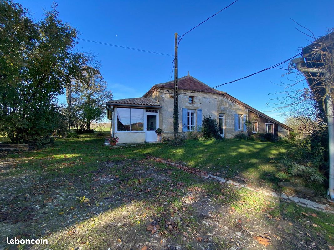 Maison 7 pièces 215 m² · à Saint-Colomb-de-Lauzun · 215 m² · 448 000 €
