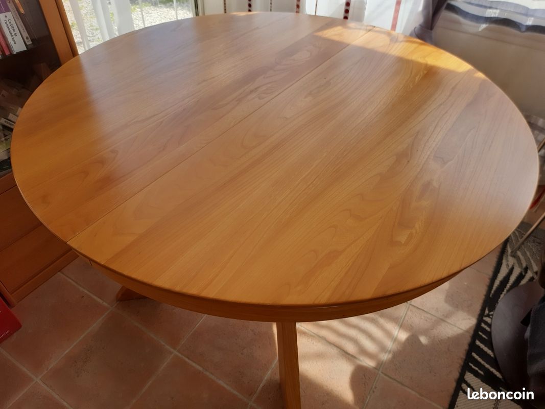 Table ronde (image 1)