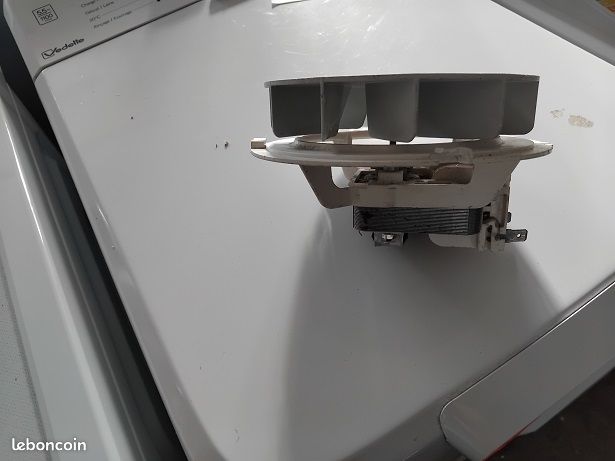 Ventilateur refroidissement four Whirlpool, 481236118511 - Coin Pièces Ventilateur refroidissement four Whirlpool, 481236118511 - Coin Pièces
