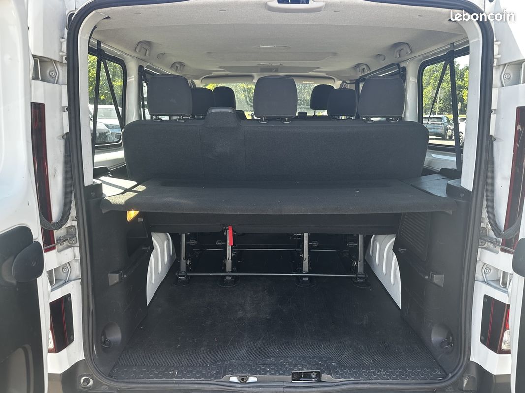 Renault TRAFIC III COMBI L1 2.0 DCI 120CH S&S ZEN 9 PLACES (image 17)